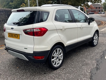 Used Ford Ecosport 2016 for sale - 76152429: Photo 3