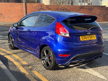 Used Ford Fiesta 2015 for sale - 77992004: Photo