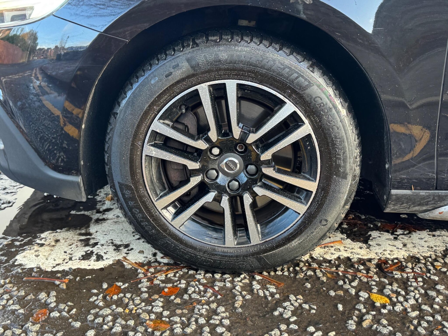 Used Volvo V40 Cross Country 2017 for sale - 76440372: Photo 16