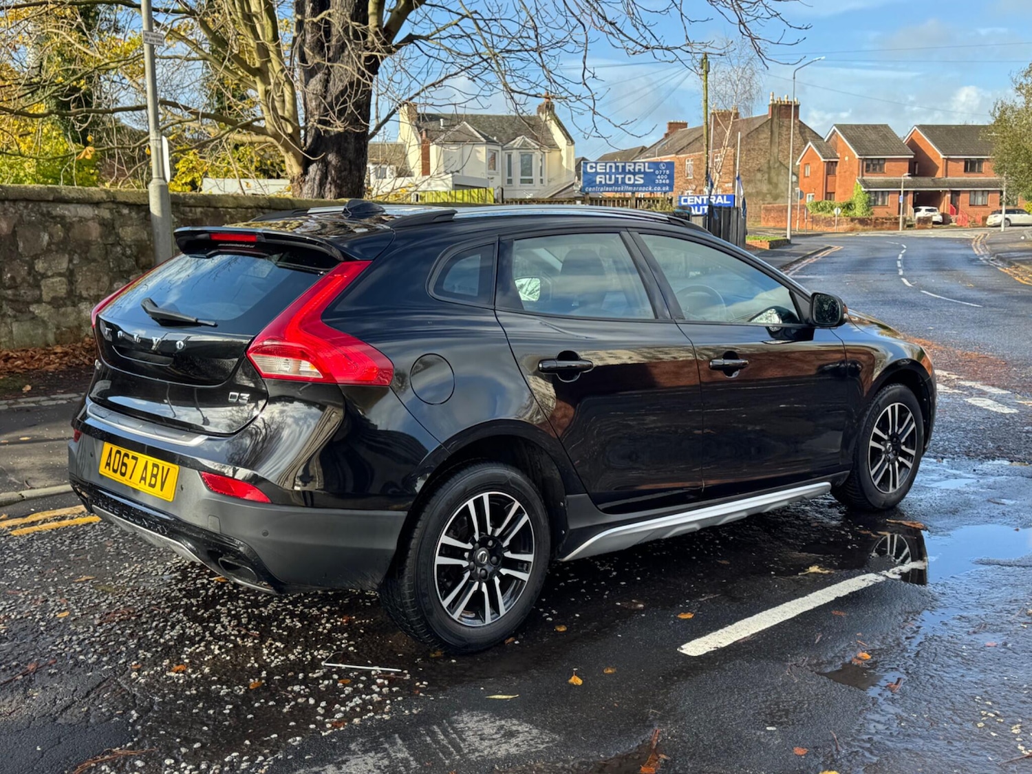 Used Volvo V40 Cross Country 2017 for sale - 76440372: Photo 3