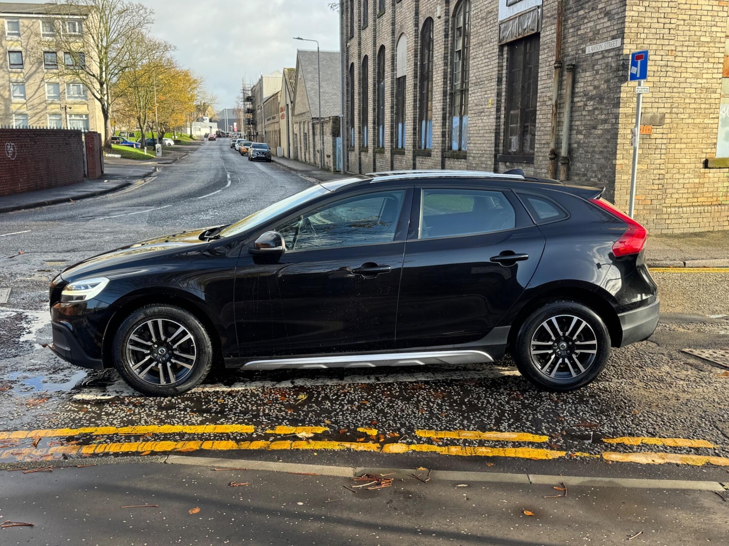 Used Volvo V40 Cross Country 2017 for sale - 76440372: Photo 6