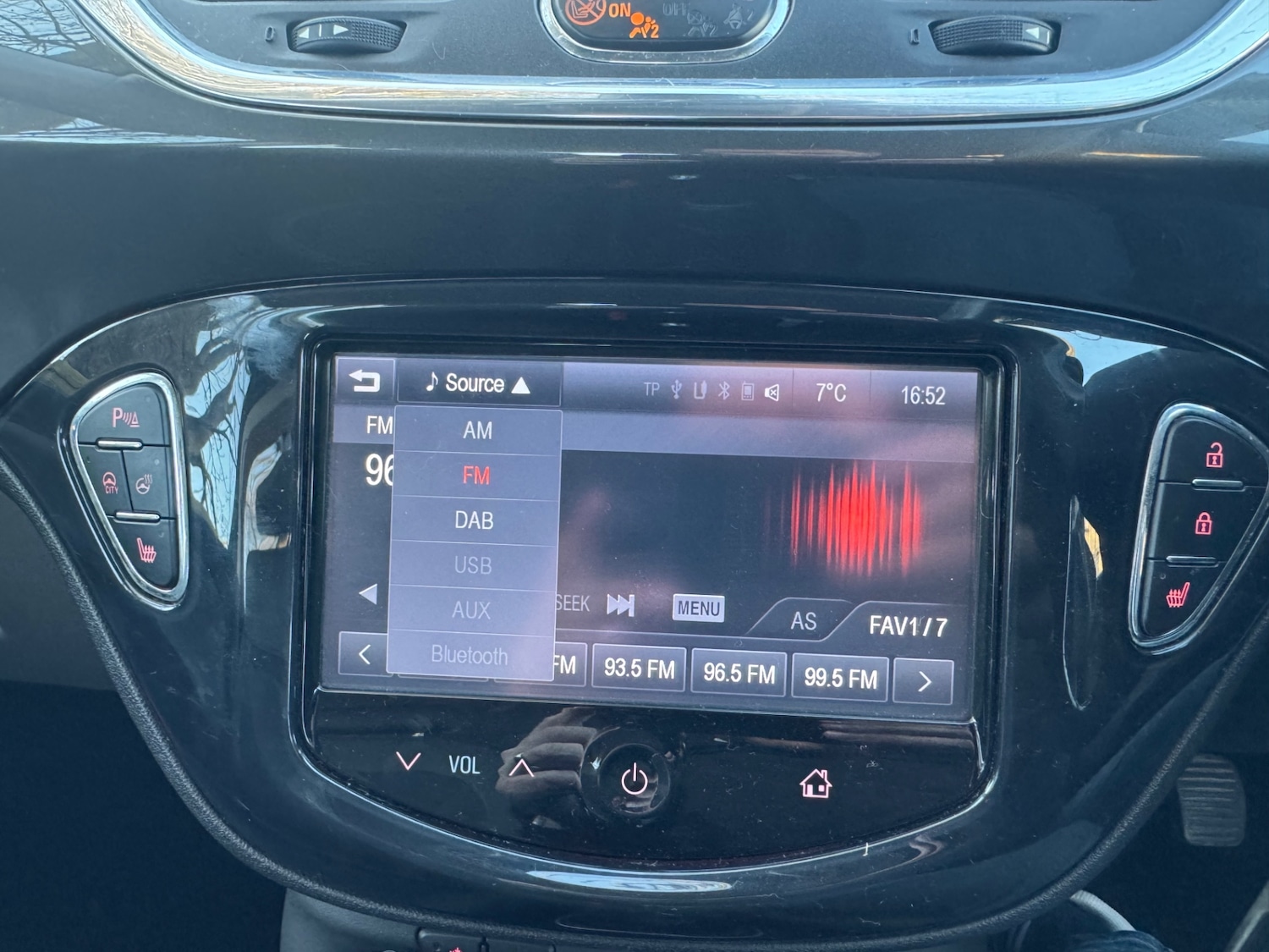 Used Vauxhall Corsa 2015 for sale - 77807417: Photo 16