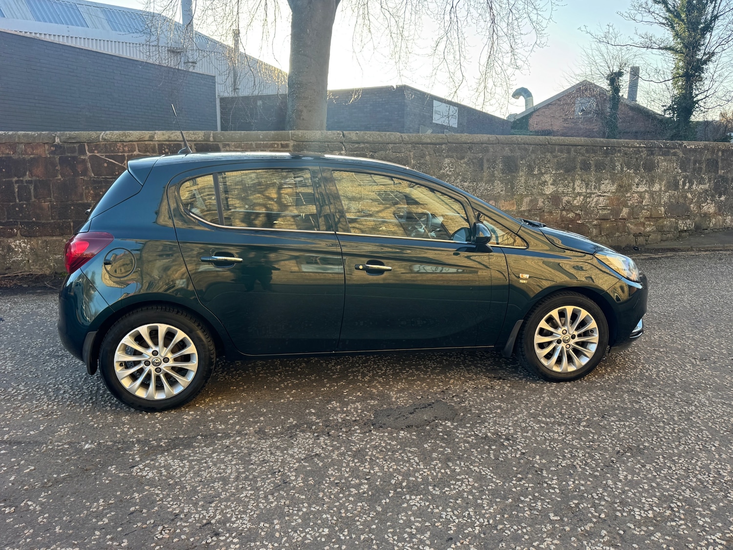 Used Vauxhall Corsa 2015 for sale - 77807417: Photo 2