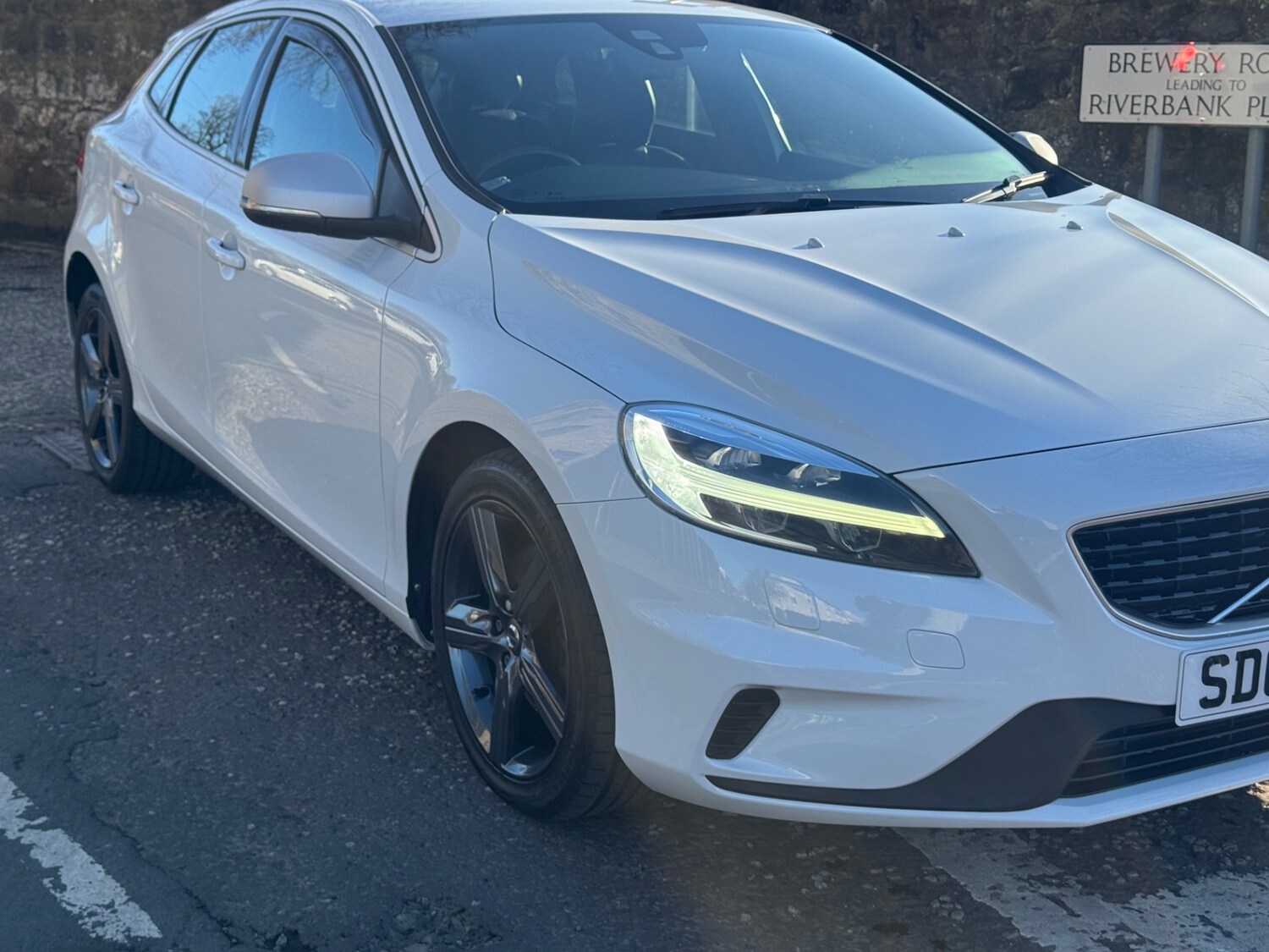 Used Volvo V40 2016 for sale - 77814918: Photo 10