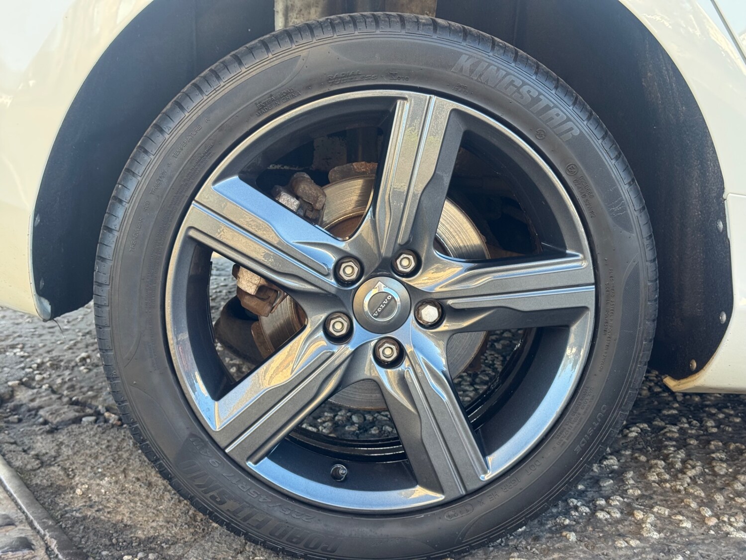 Used Volvo V40 2016 for sale - 77814918: Photo 15