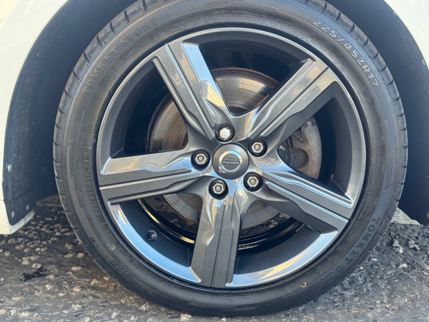 Used Volvo V40 2016 for sale - 77814918: Photo 16