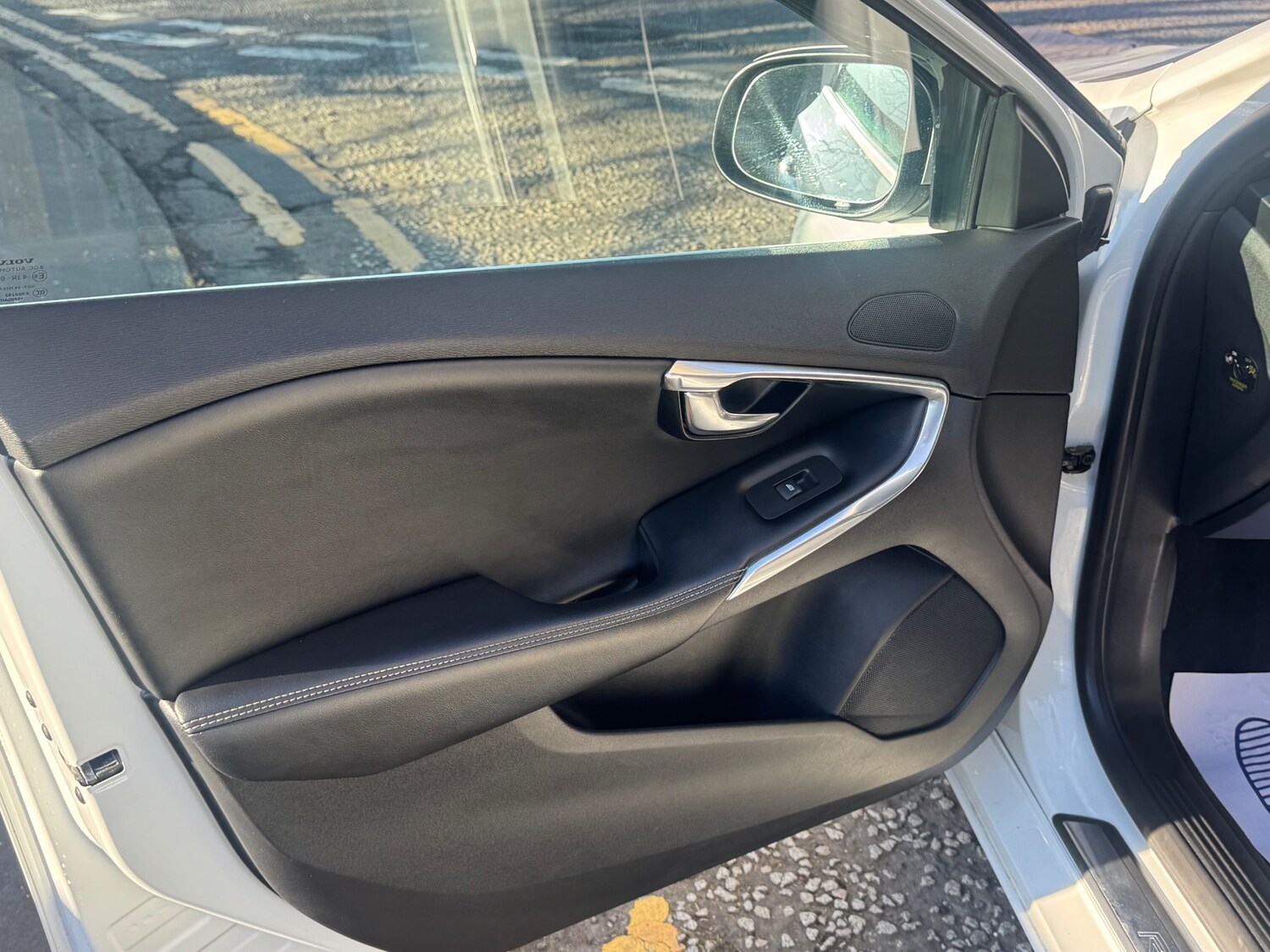 Used Volvo V40 2016 for sale - 77814918: Photo 18