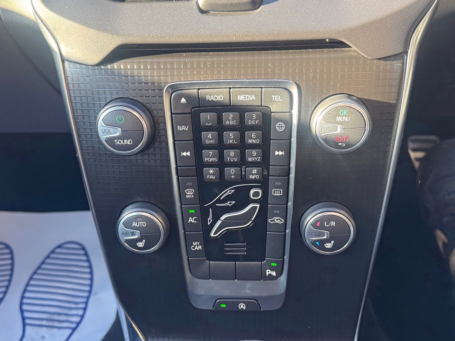 Used Volvo V40 2016 for sale - 77814918: Photo 23