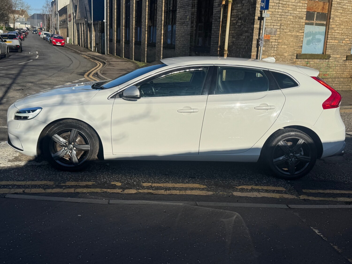 Used Volvo V40 2016 for sale - 77814918: Photo 6