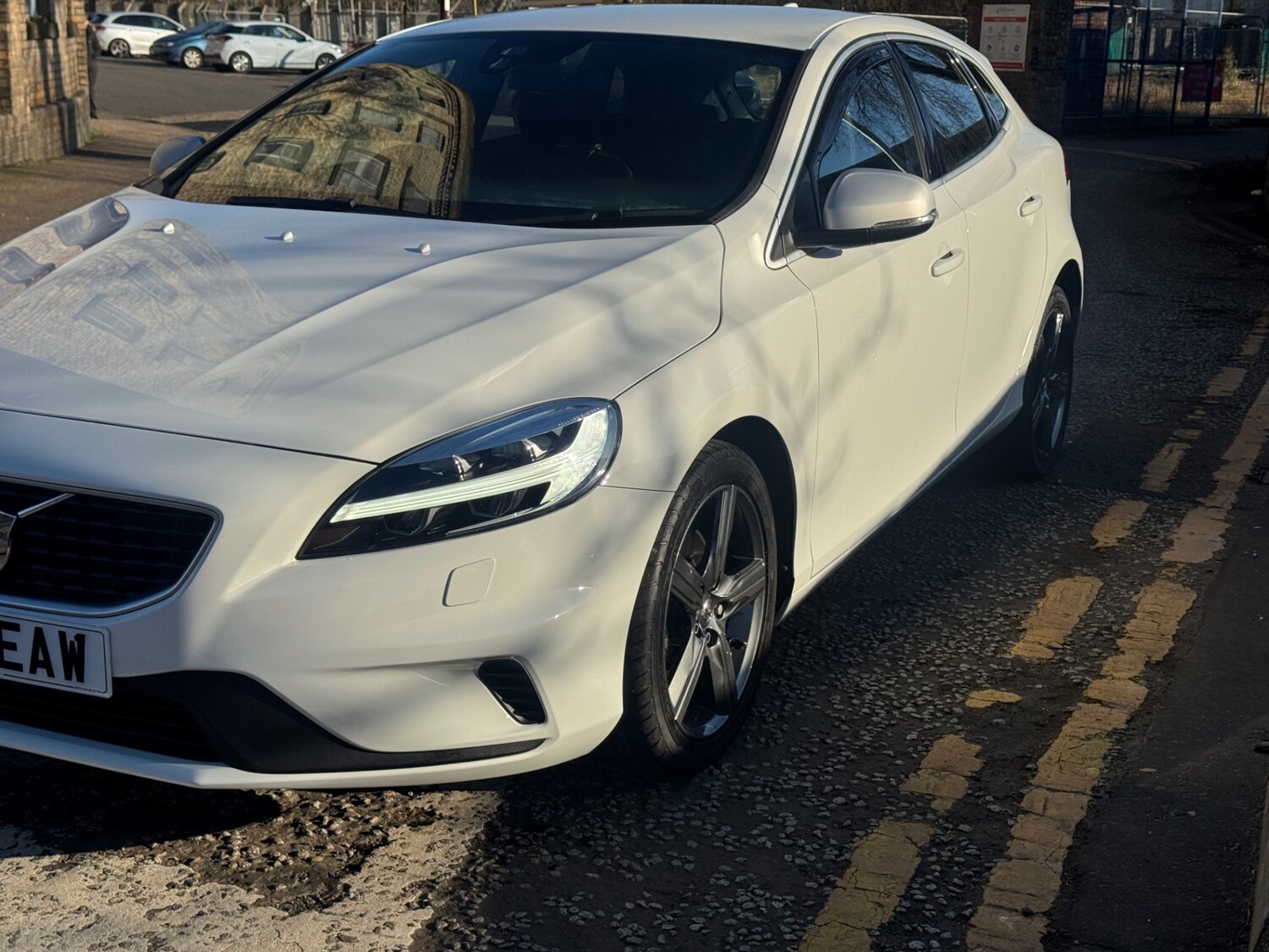 Used Volvo V40 2016 for sale - 77814918: Photo 9