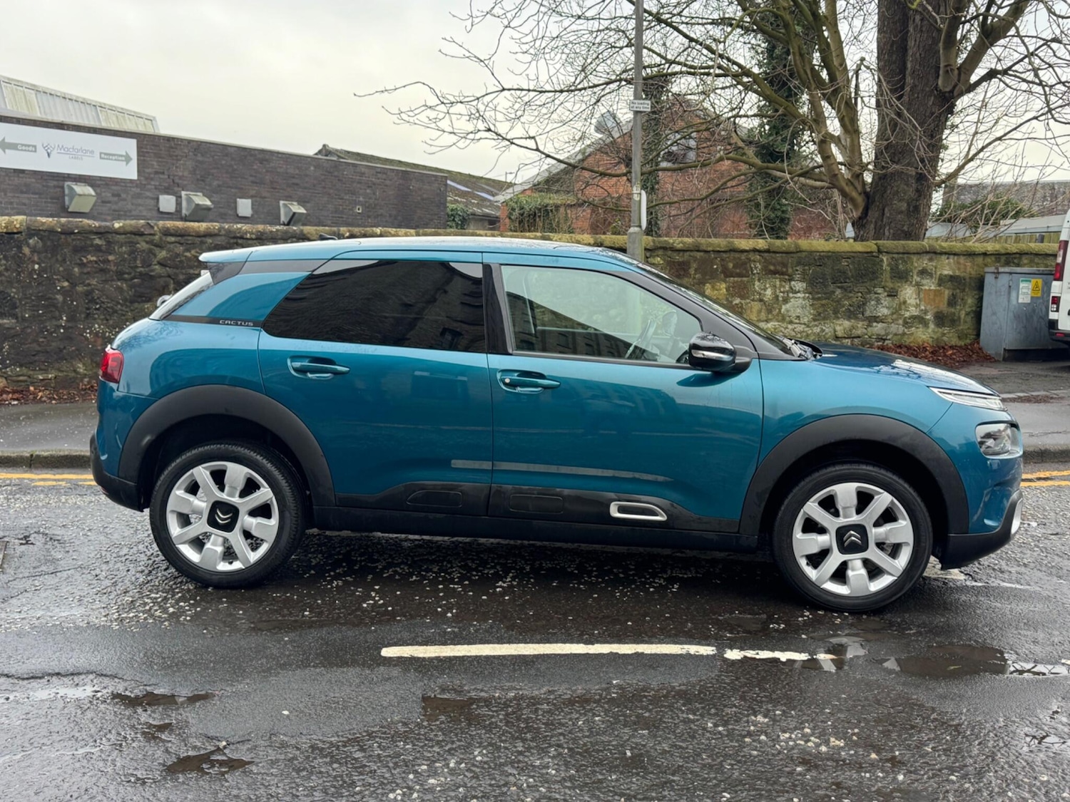 Used Citroen C4 Cactus 2018 for sale - 76850376: Photo 2