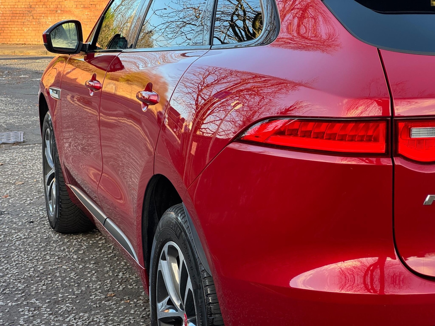 Used Jaguar F-Pace 2017 for sale - 76607707: Photo 12