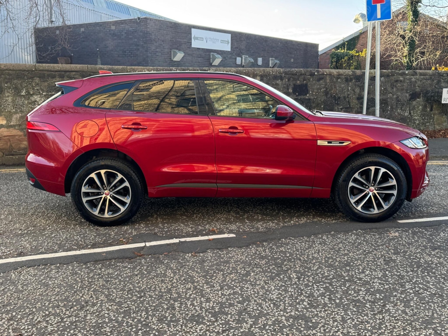 Used Jaguar F-Pace 2017 for sale - 76607707: Photo 2