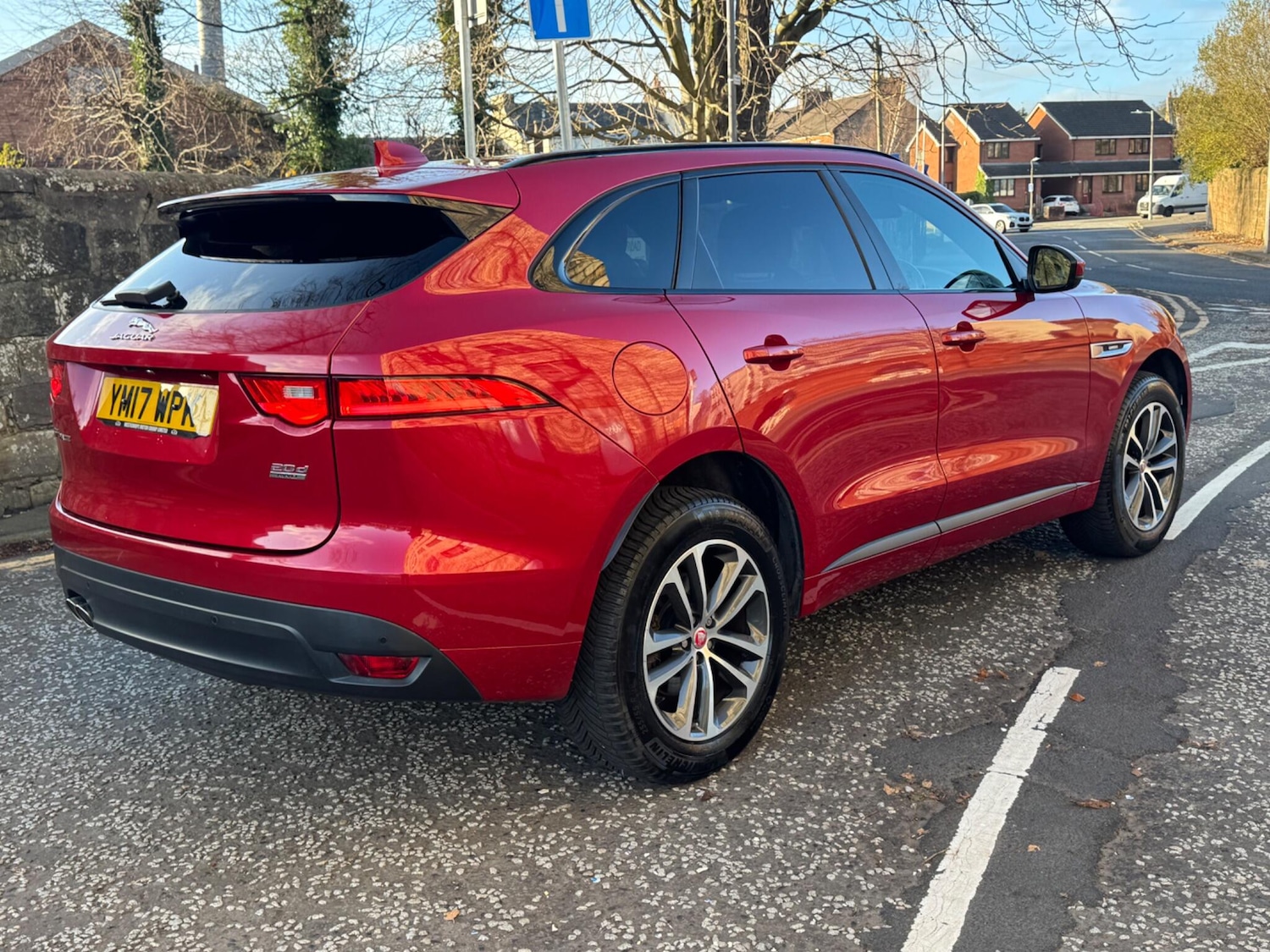 Used Jaguar F-Pace 2017 for sale - 76607707: Photo 3