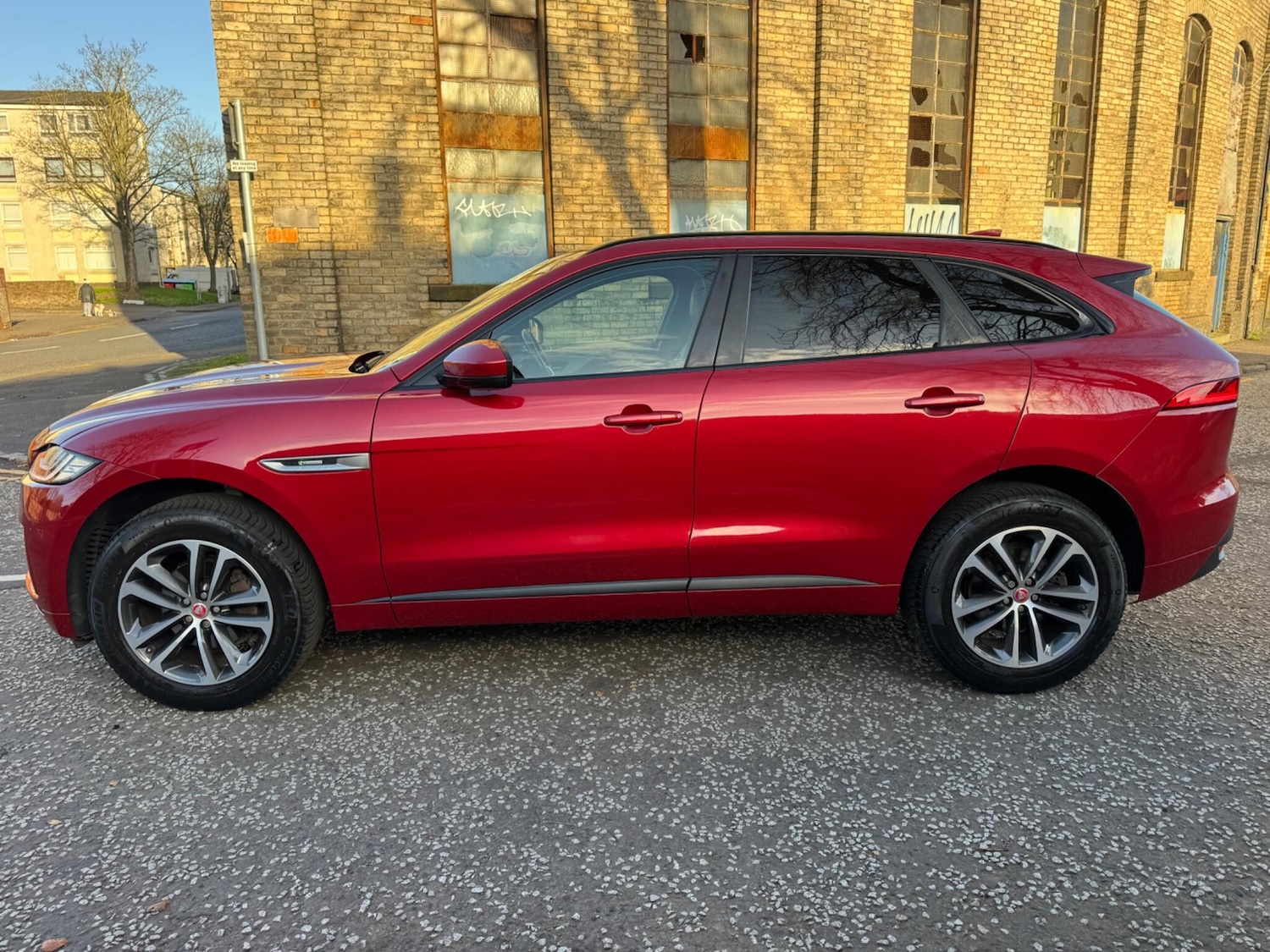 Used Jaguar F-Pace 2017 for sale - 76607707: Photo 6