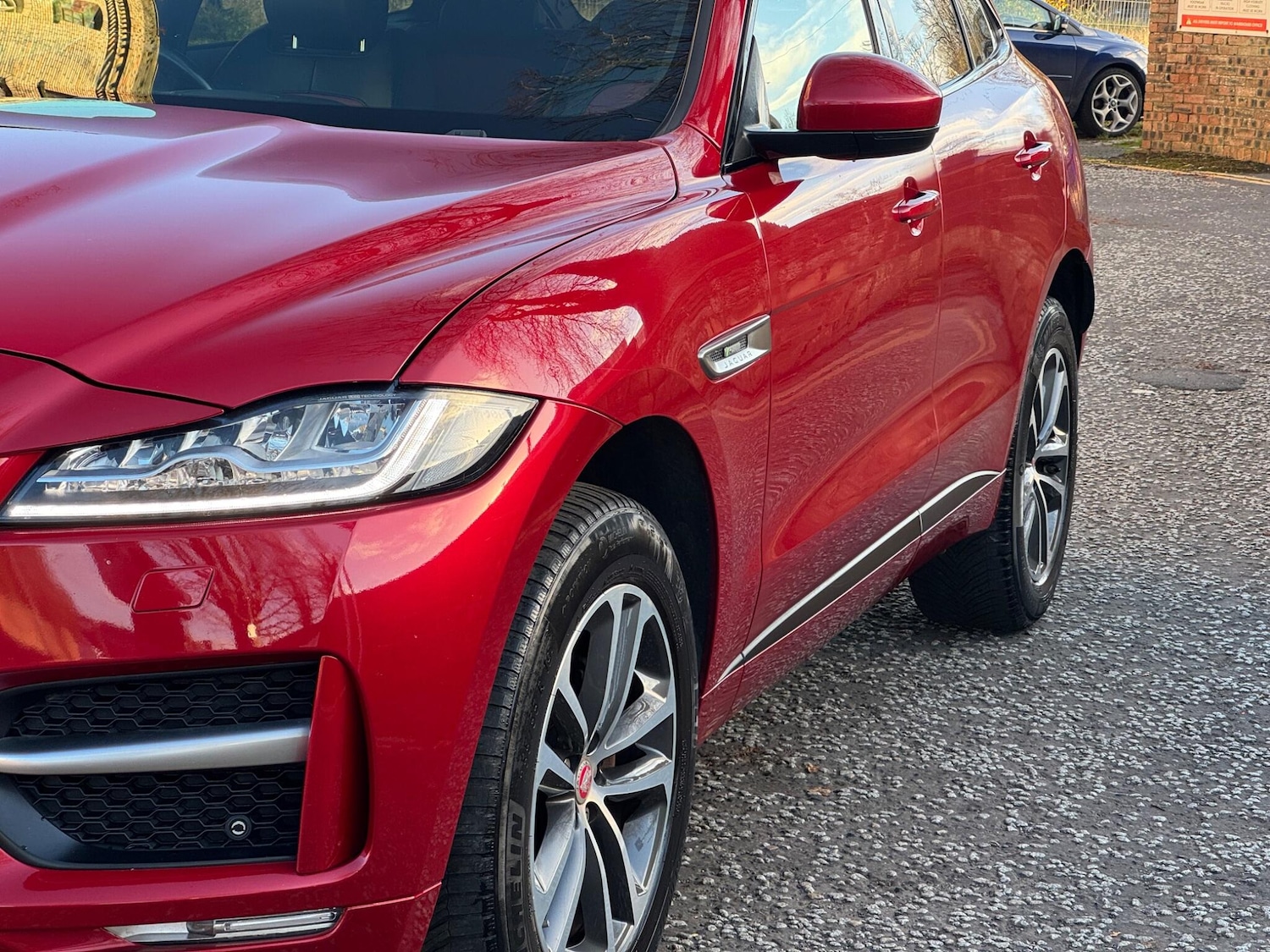 Used Jaguar F-Pace 2017 for sale - 76607707: Photo 9