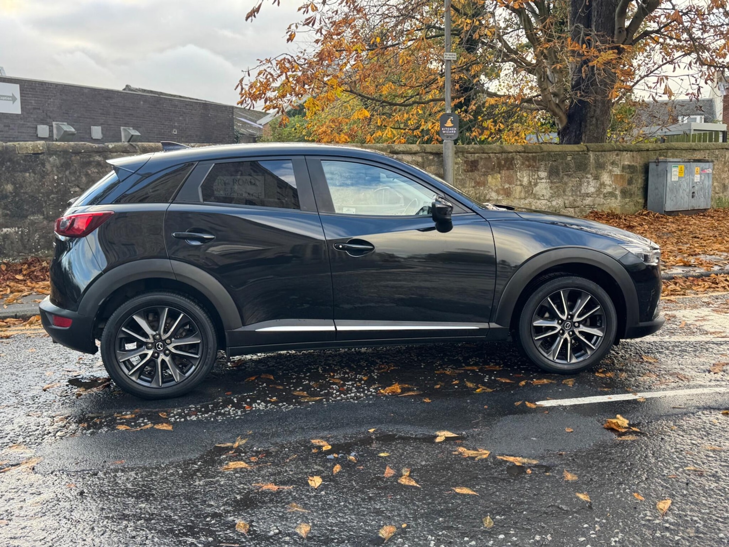 Used Mazda CX-3 2017 for sale - 76336643: Photo 2