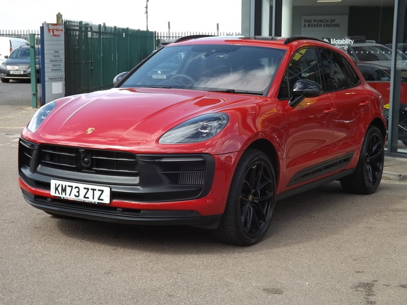 Used Porsche Macan 2024 for sale - 76766416: Photo 1