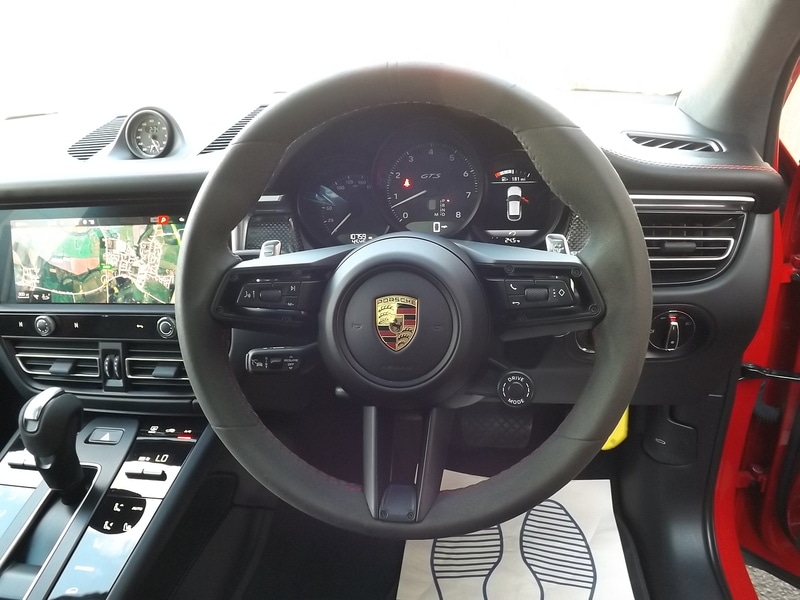 Used Porsche Macan 2024 for sale - 76766416: Photo 17