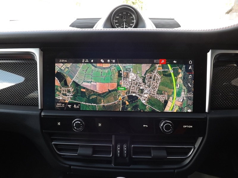 Used Porsche Macan 2024 for sale - 76766416: Photo 24