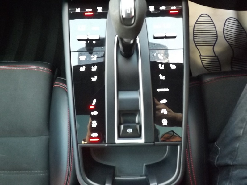 Used Porsche Macan 2024 for sale - 76766416: Photo 28