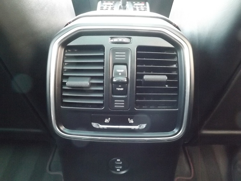 Used Porsche Macan 2024 for sale - 76766416: Photo 33