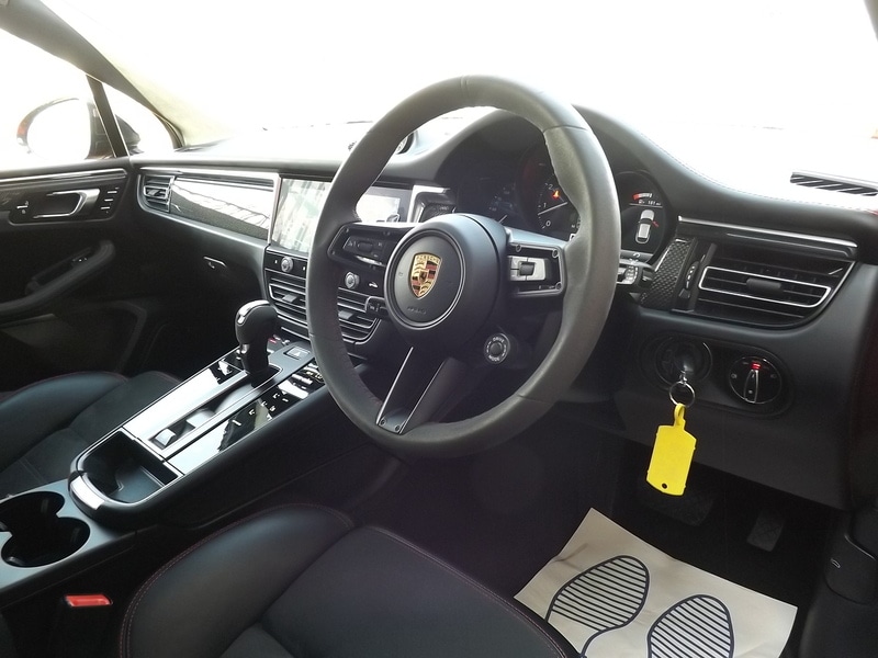 Used Porsche Macan 2024 for sale - 76766416: Photo 34