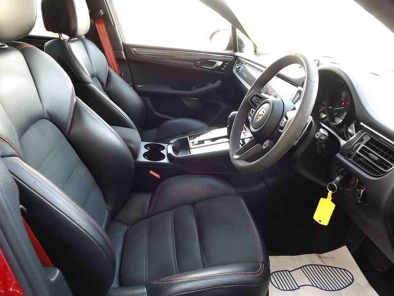 Used Porsche Macan 2024 for sale - 76766416: Photo 35