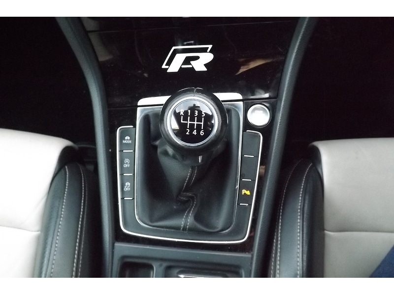 Used Volkswagen Golf 2015 for sale - 76766402: Photo 22