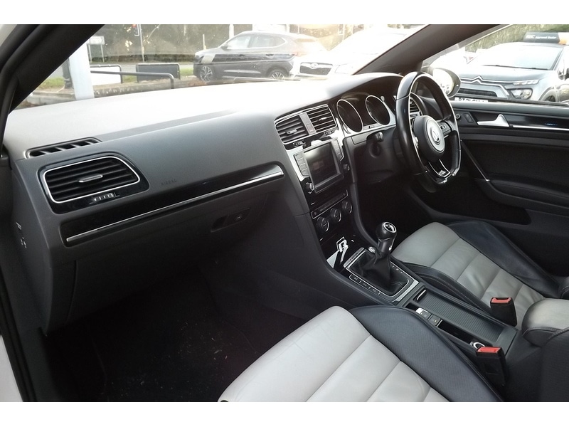 Used Volkswagen Golf 2015 for sale - 76766402: Photo 27