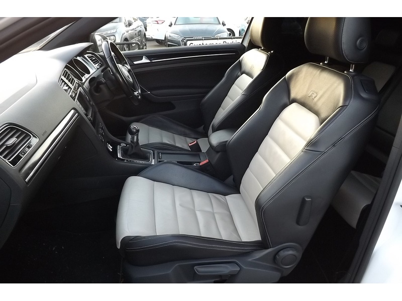Used Volkswagen Golf 2015 for sale - 76766402: Photo 28
