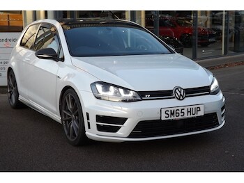 Used Volkswagen Golf 2015 for sale - 76766402: Photo