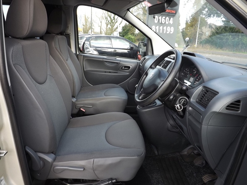 Used Peugeot Expert Tepee 2015 for sale - 76766412: Photo 16