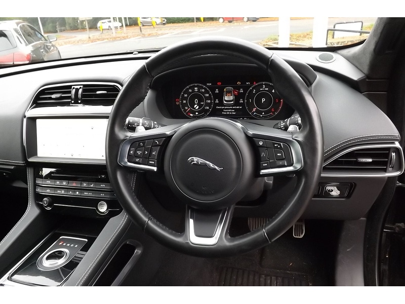 Used Jaguar F-Pace 2020 for sale - 77337636: Photo 15