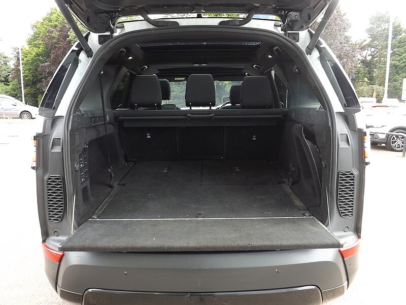 Used Land Rover Discovery 2018 for sale - 76893053: Photo 32