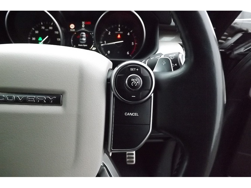 Used Land Rover Discovery 2017 for sale - 76982556: Photo 15