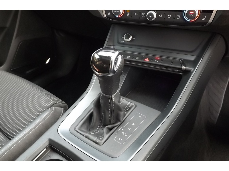 Used Audi Q3 2019 for sale - 76766429: Photo 23