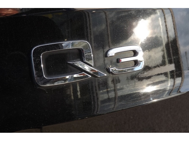 Used Audi Q3 2019 for sale - 76766429: Photo 9