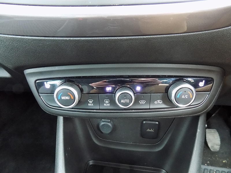 Used Vauxhall Crossland X 2018 for sale - 77027656: Photo 14