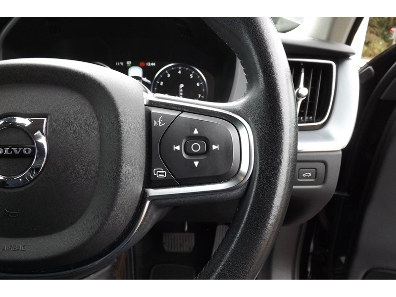 Used Volvo XC60 2019 for sale - 77392602: Photo 17