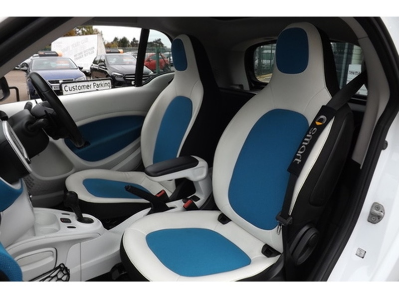 Used smart fortwo 2016 for sale - 77135593: Photo 25