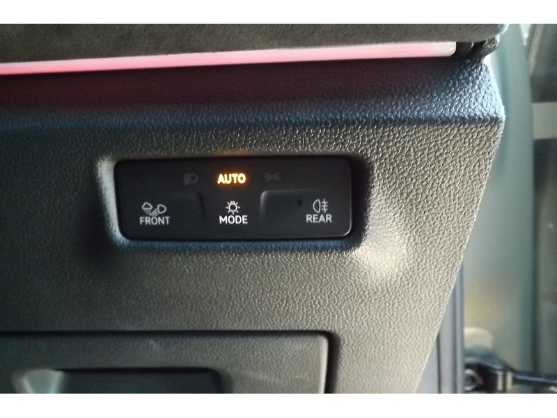 Used Volkswagen Touran 2025 for sale - 77107283: Photo 17