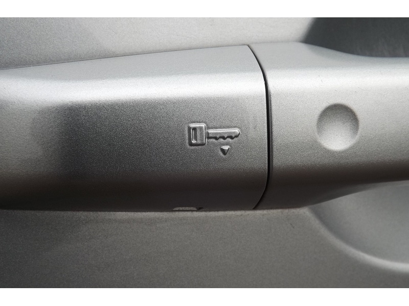 Used Land Rover Discovery Sport 2019 for sale - 76766446: Photo 8