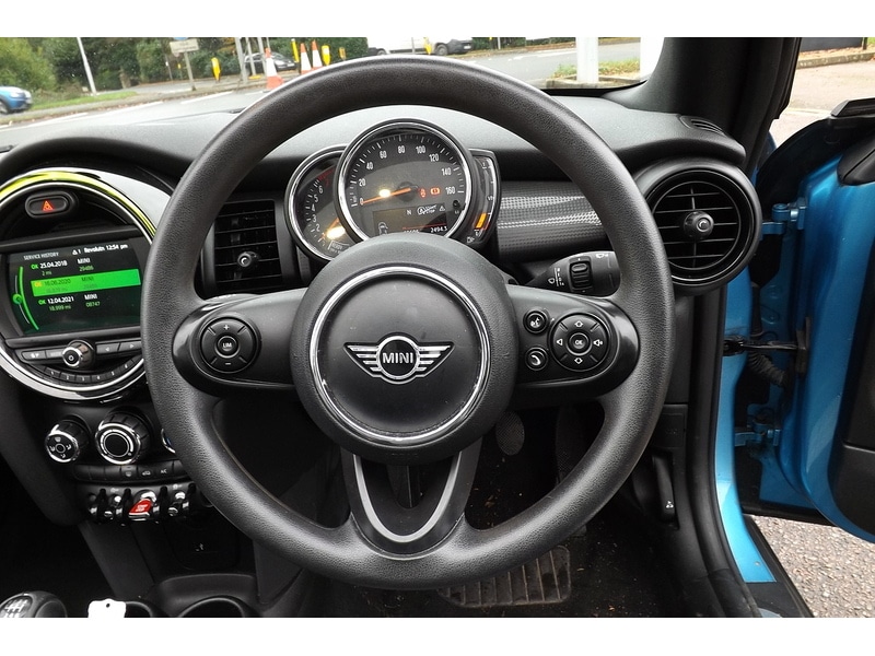 Used MINI Convertible 2018 for sale - 76766439: Photo 16