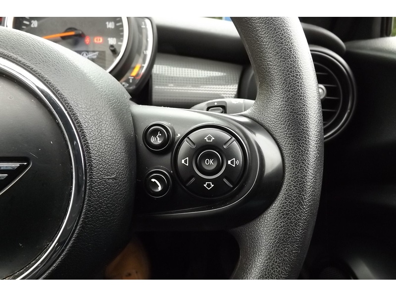 Used MINI Convertible 2018 for sale - 76766439: Photo 17