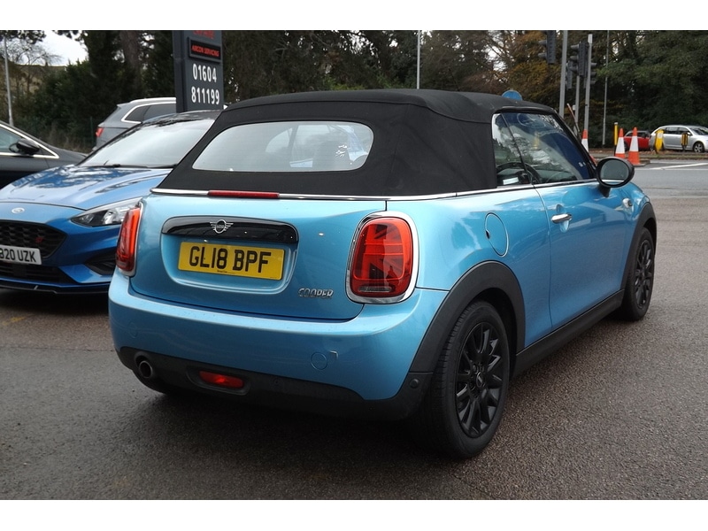 Used MINI Convertible 2018 for sale - 76766439: Photo 28