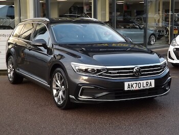 Used Volkswagen Passat 2020 for sale - 77303197: Photo