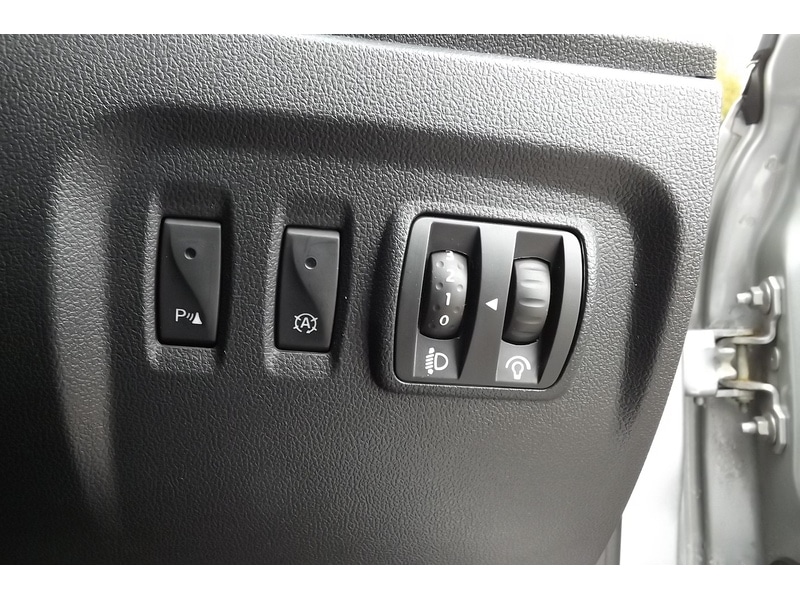 Used Renault Captur 2017 for sale - 76766442: Photo 18