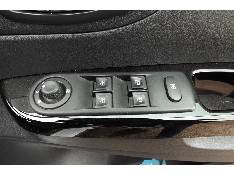 Used Renault Captur 2017 for sale - 76766442: Photo 19