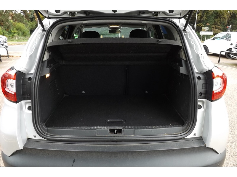 Used Renault Captur 2017 for sale - 76766442: Photo 28